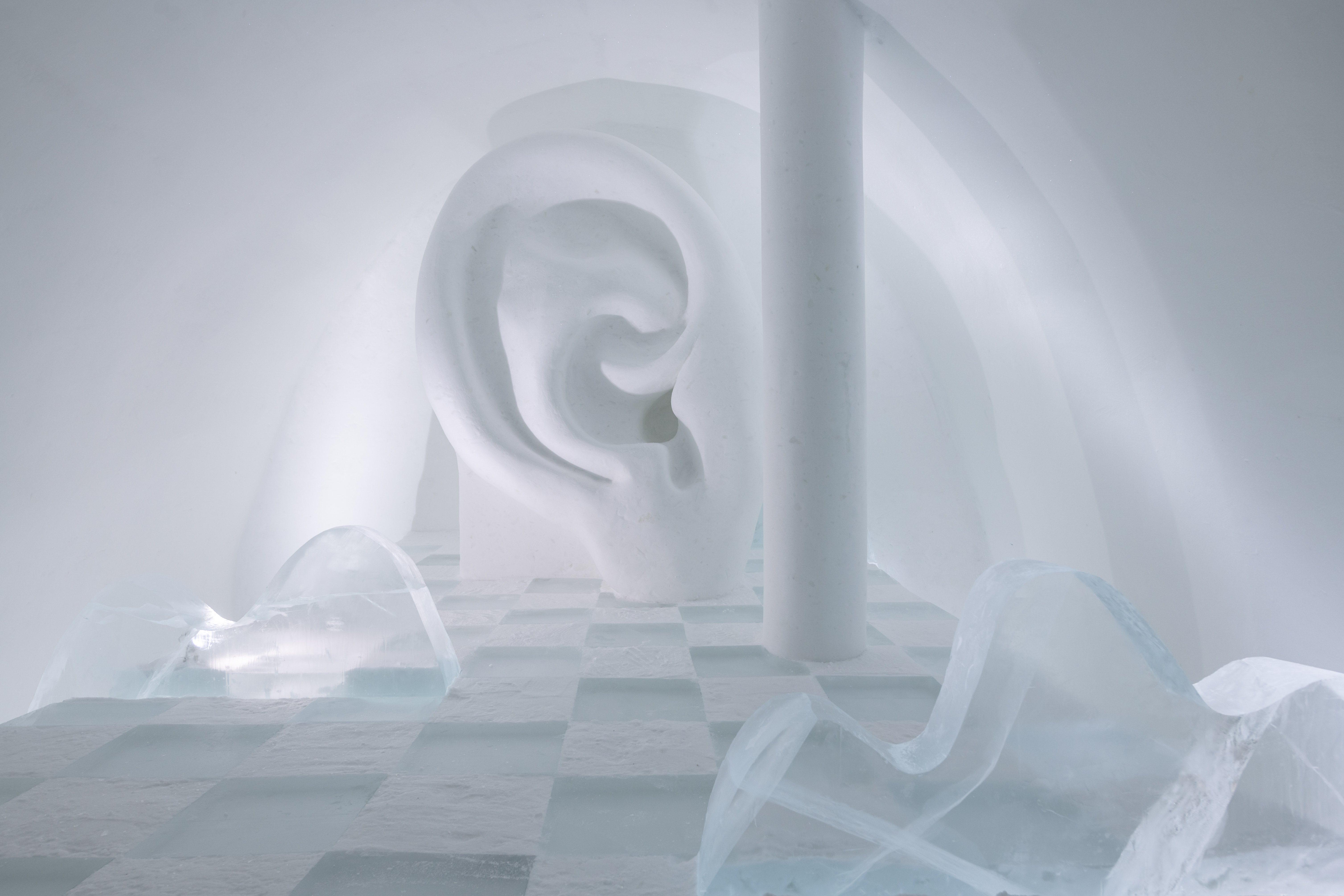 OBSCURA, deluxe art suite by Lukas Petko. ICEHOTEL 34, photo by - Asaf Kliger-3.jpg